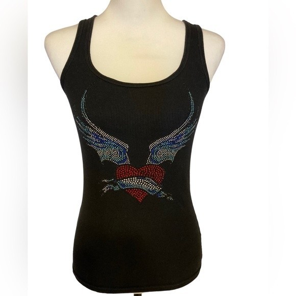 Black tank top with studded winged heart “tattoo”. Old Navy - Picture 1 of 5